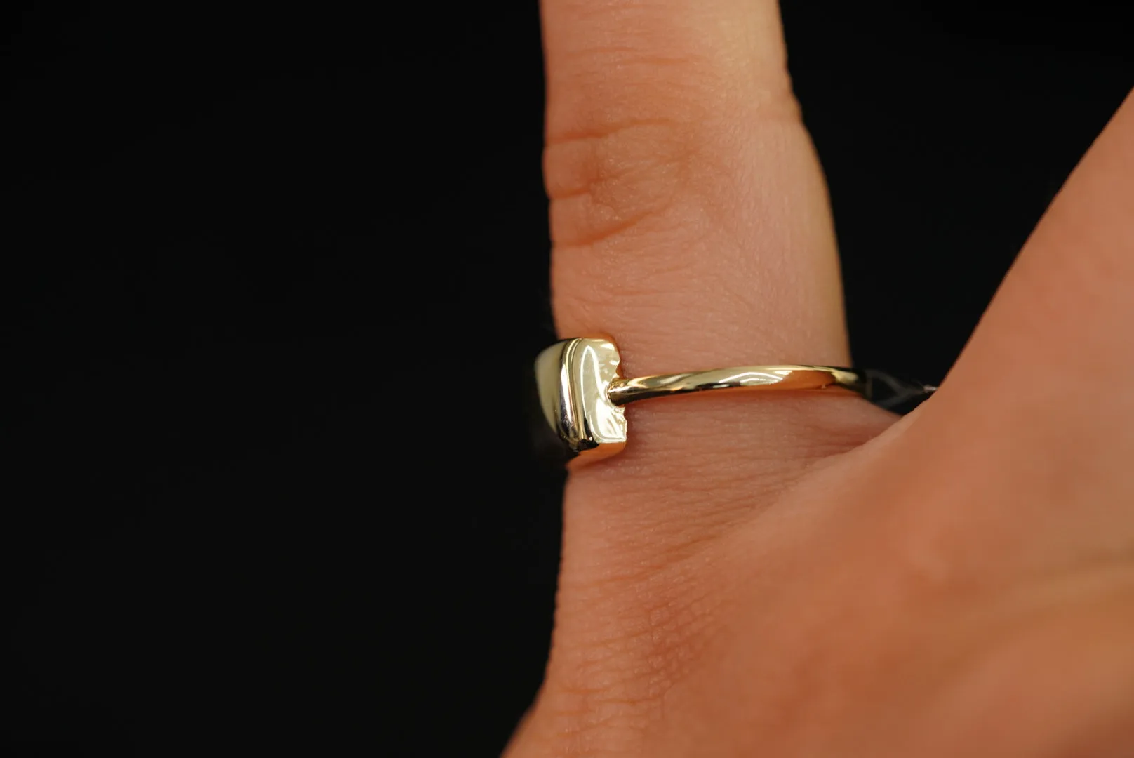 14k Refined Simplicity – Delicate Square Ring for a Minimalist Touch