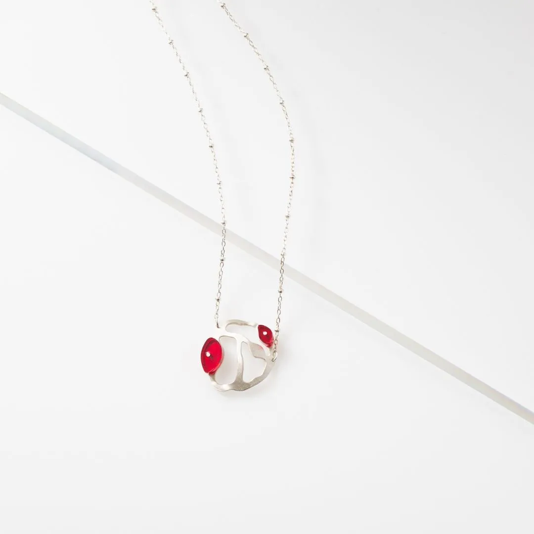 Bit Seaweed Cluster Necklace in Brushed Silver
