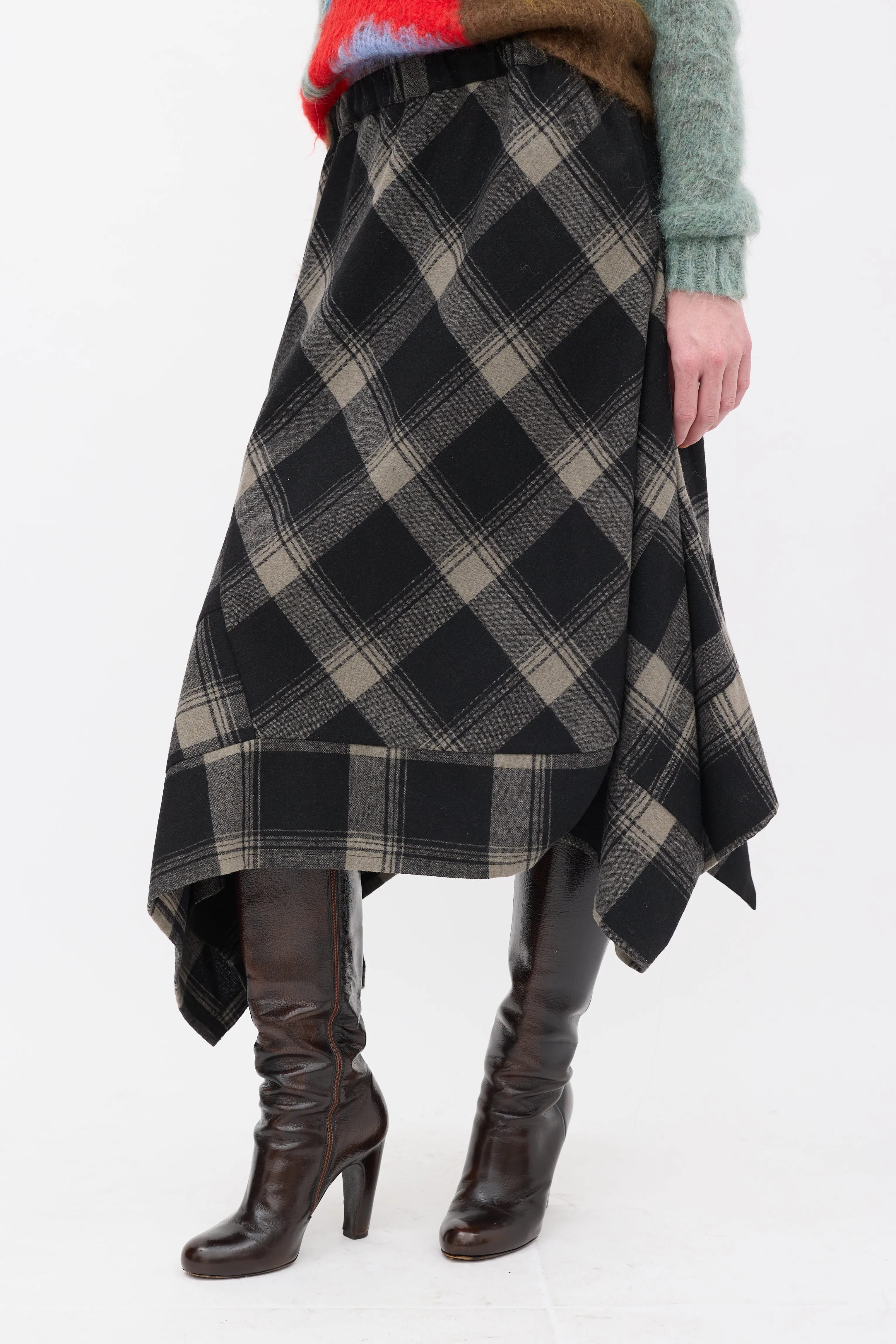 Black & Beige Wool Plaid Handkerchief Skirt