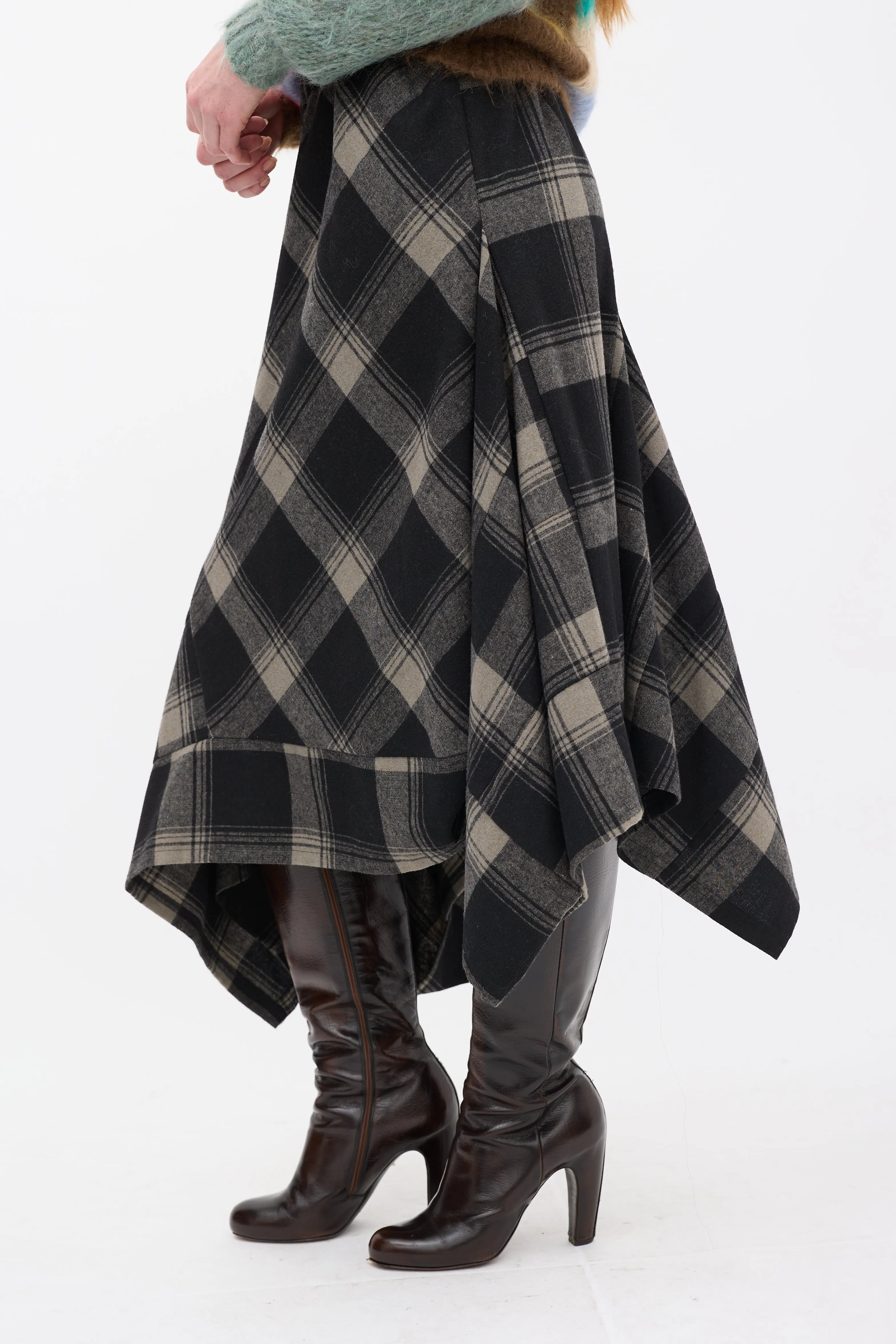 Black & Beige Wool Plaid Handkerchief Skirt