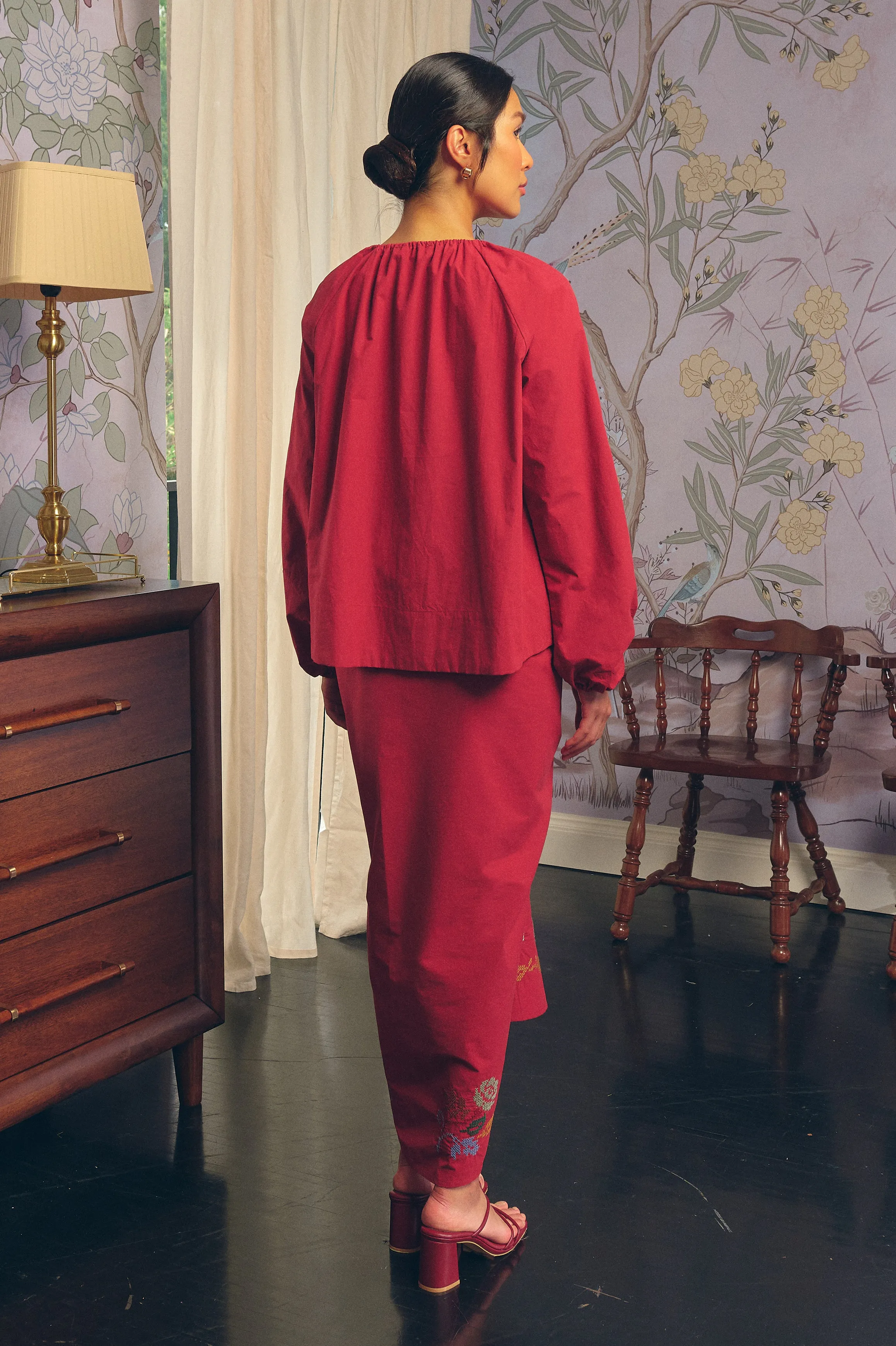 Frida Poplin Knot Skirt in Ruby