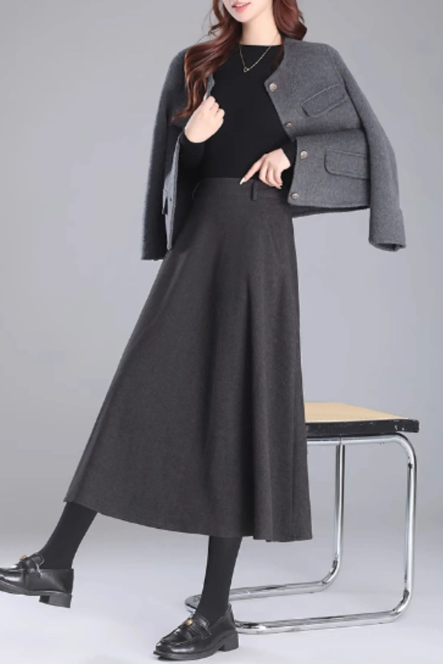 Midi winter wool skirt with pockets 5469